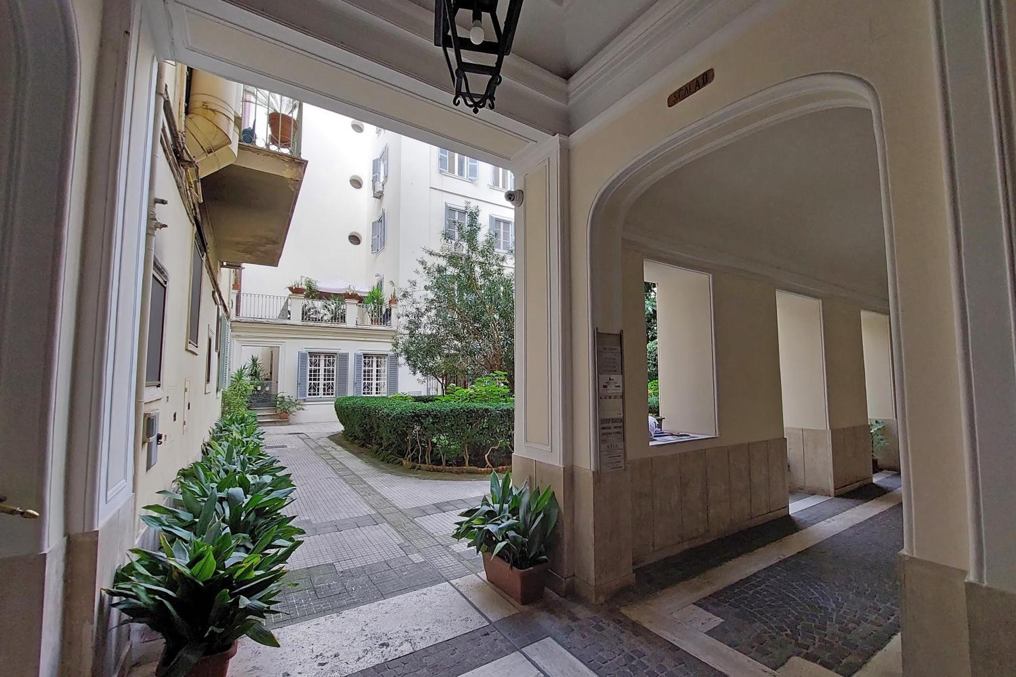 Habito Suites Rome Exterior photo